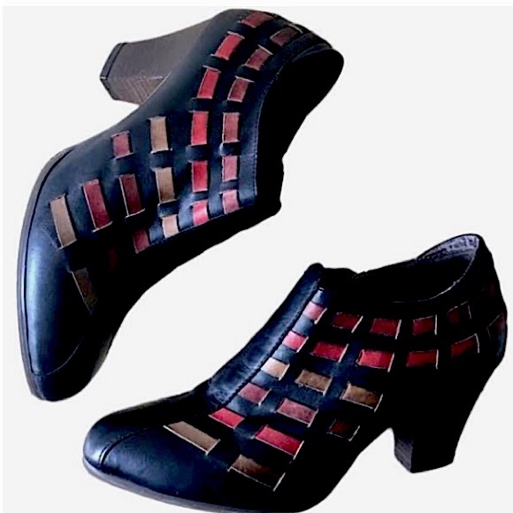 L’ artiste Brilliance (38) WOMEN’S Multicolored Black Leather Ankle Heel Boots. - Picture 2 of 10